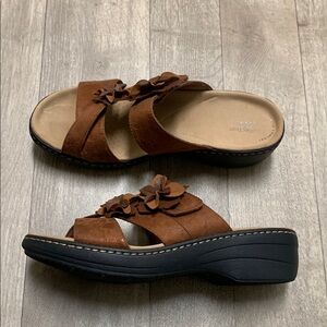 Womens Clark’s Merilah Violet‎ Floral Strap Slip On Sandals